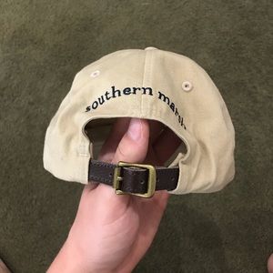 southern marsh hat